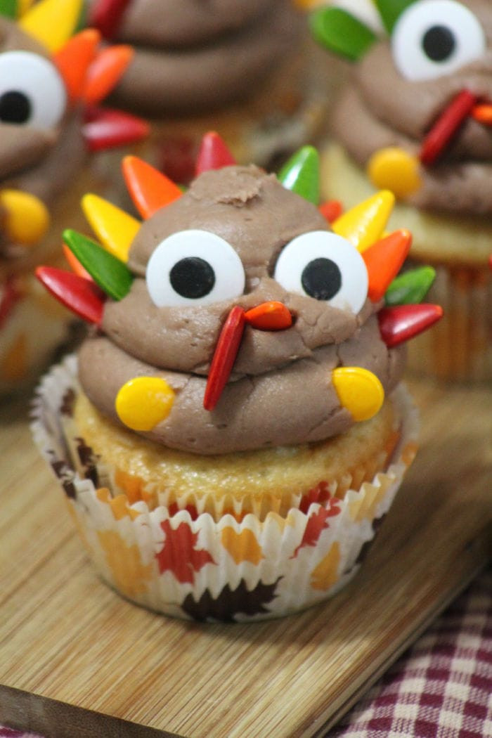 Turkey Cupcakes For Thanksgiving
 Turkey Cupcakes Fun Thanksgiving Treat For Kids Lady