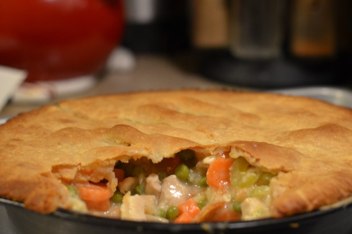 Turkey Pot Pie With Thanksgiving Leftovers
 Dad’s Leftover Turkey Pot Pie KitchMe