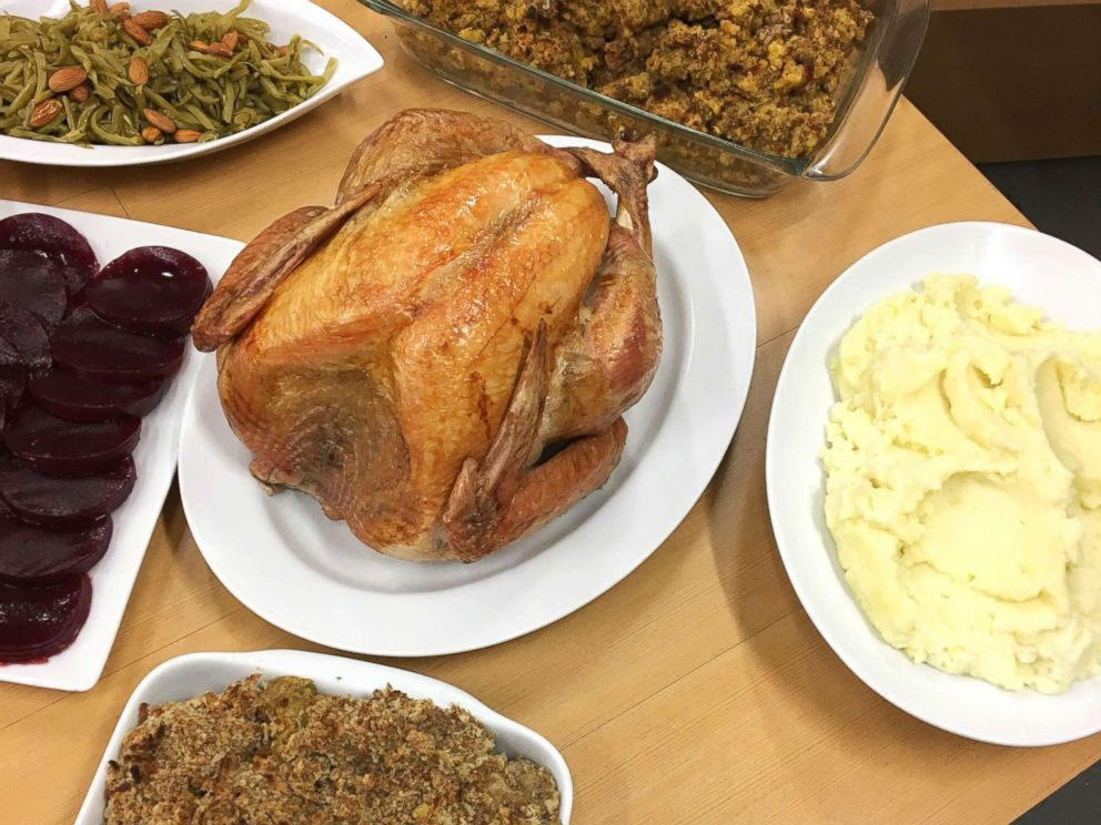 Walmart Thanksgiving Dinners Prepared
 Trying out 3 convenient meal options for Thanksgiving