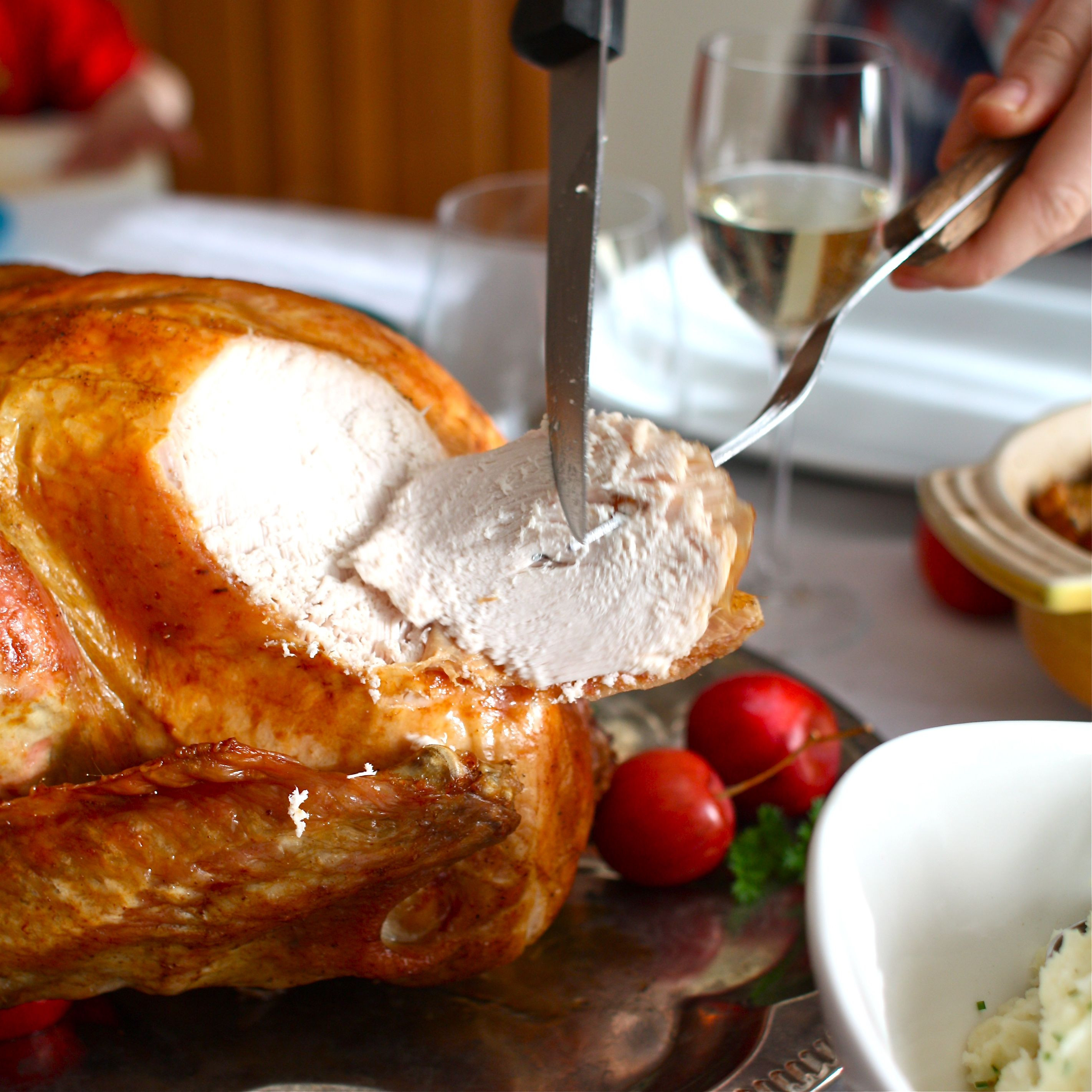 Who Will Carve The Turkey This Thanksgiving
 The Best Way to Roast a Turkey the simple way