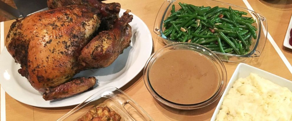 Whole Foods Thanksgiving Dinner
 Trying out 3 convenient meal options for Thanksgiving